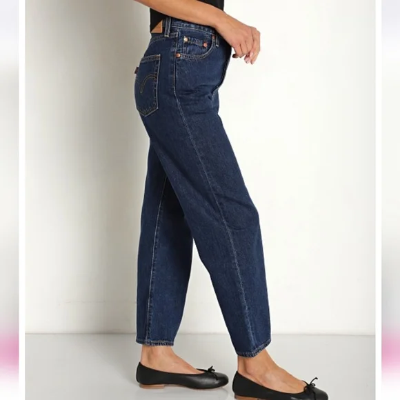 Levis Ribcage Straight Ankle Jean in dark indigo by Levi's. Ribcage Jeanwith its - Picture 2 of 11